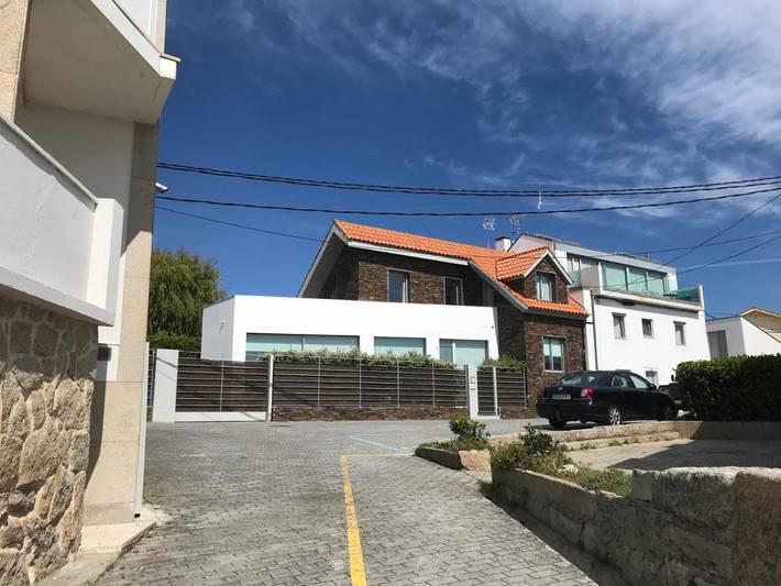 Casa de vacaciones para 7 personas, con jardín además de balcón y vistas - 1