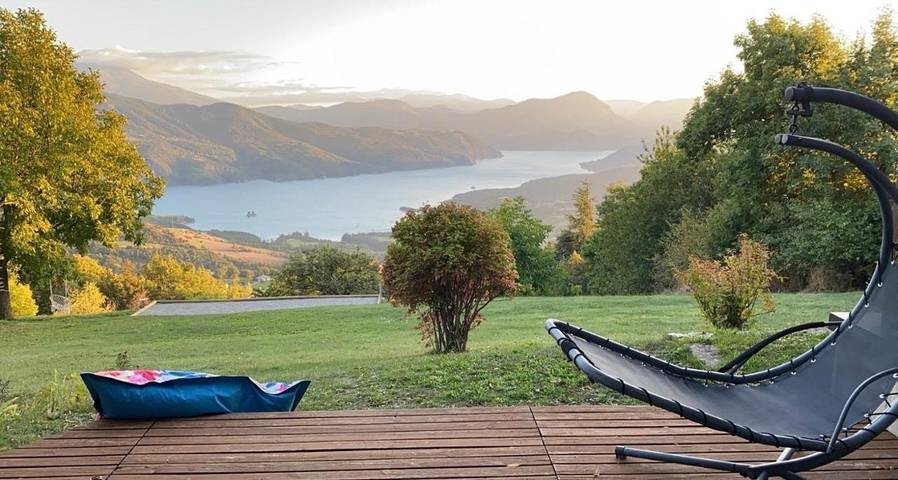 Location de vacances pour 8 personnes, avec jardin ainsi que vue sur le lac et vue à Prunières - 2