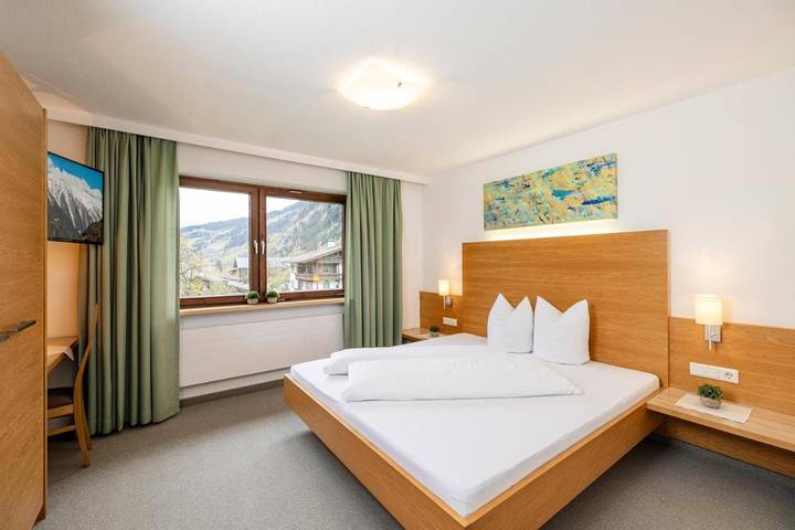 Maison d’hôte pour 2 personnes, avec vue ainsi que jardin et sauna, animaux acceptés à Mayrhofen - 3