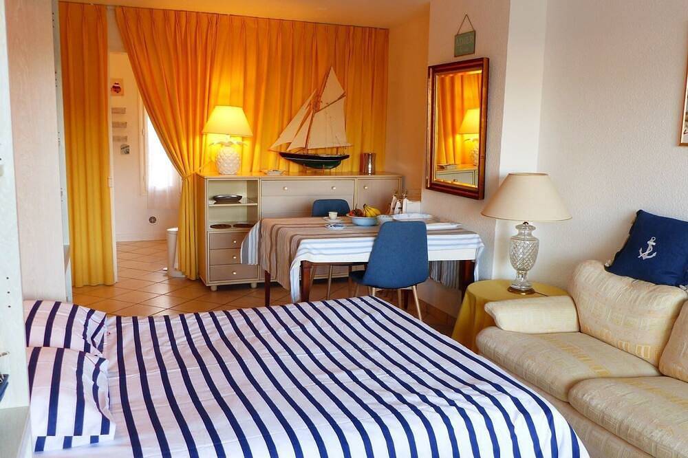 Appartement entier, Charmant studio vue sur mer à Locmariaquer in Locmariaquer, Côte des Mégalithes