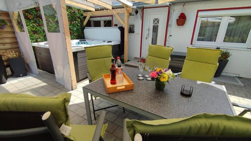 Ferienhaus für 6 Personen, mit Garten und Whirlpool, kinderfreundlich