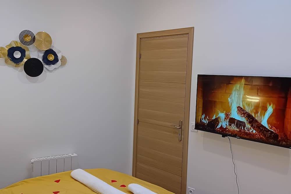 Maison Avec un Élégant Jacuzzi Bluetooth Music Lit King Size Mémoire de Forme in Louvres, Valle del Oise
