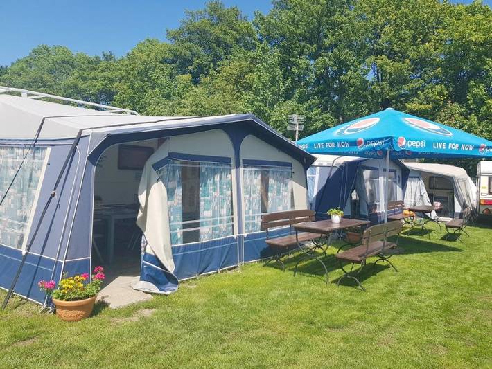 Camping für 4 Personen, mit Garten in Halbinsel Hel