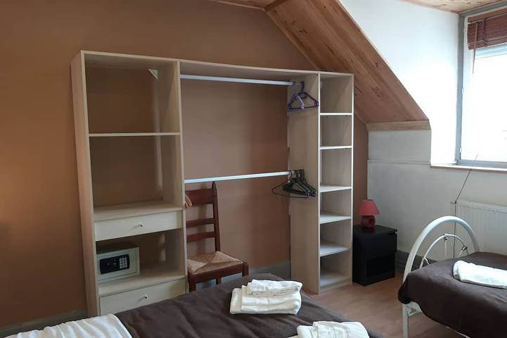 Ganze Wohnung, Les Buissonnets \"Salièri\" Ferienwohnung für 3 Personen im Morvan in Saint-Honoré-les-Bains, Naturpark Morvan