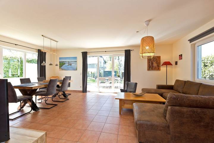 Ferienhaus für 6 Personen, mit Terrasse und Garten in Göhren-Lebbin - 3