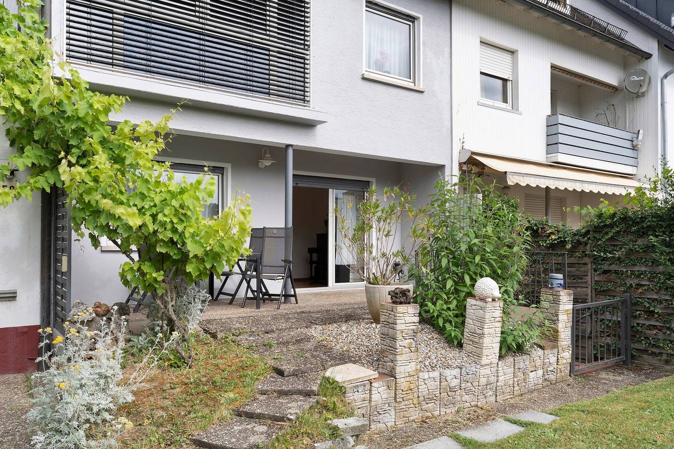 Ganze Wohnung, Moderne Ferienwohnung 'Ahorn' mit Terrasse, Garten und Wlan in Altstadtnähe in Ettlingen, Rheinebene