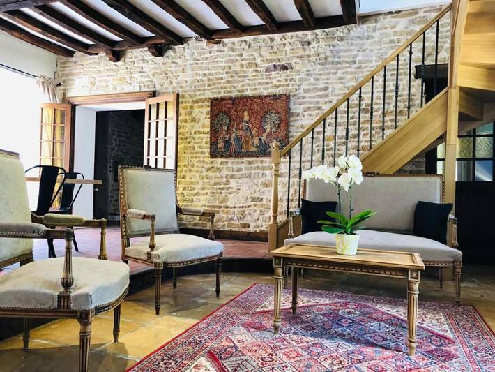 Chambre d’hôte pour 2 personnes, avec Terrasse et Piscine dans Épernay-sous-Gevrey