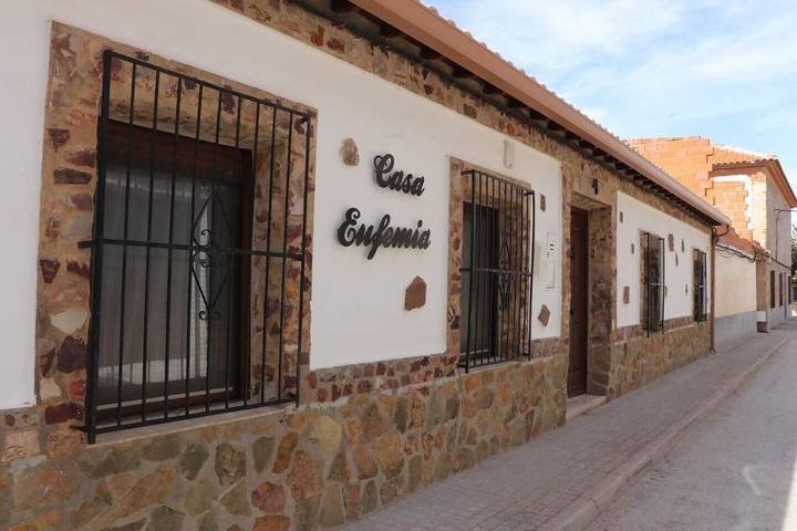 Casa rural para 8 personas, con piscina, Se admiten mascotas en Arenales de San Gregorio - 3