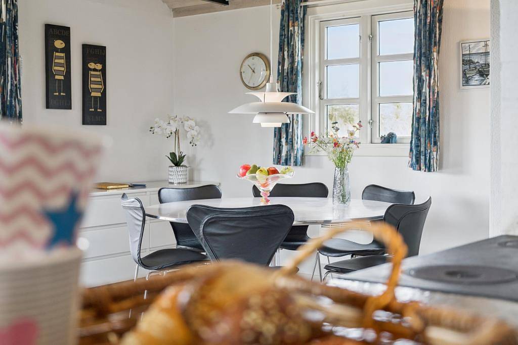 Gemütliches Ferienhaus zwischen der Nordsee und dem Ringkøbing Fjord in Nørre Lyngvig, Hvide Sande