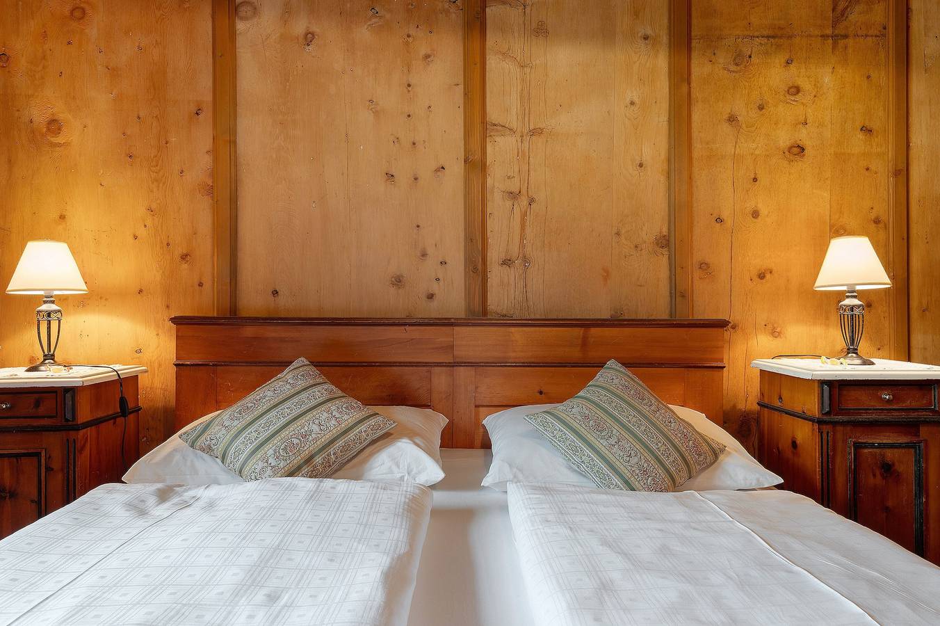Camera 'Hirschen Maria' con vista sulle montagne, terrazza condivisa e Wi-Fi in Sarnthein, Sarentino