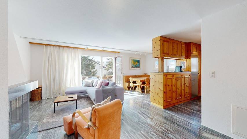 Ferienwohnung für 5 Personen, mit Balkon und Ausblick in La Punt-Chamues-ch