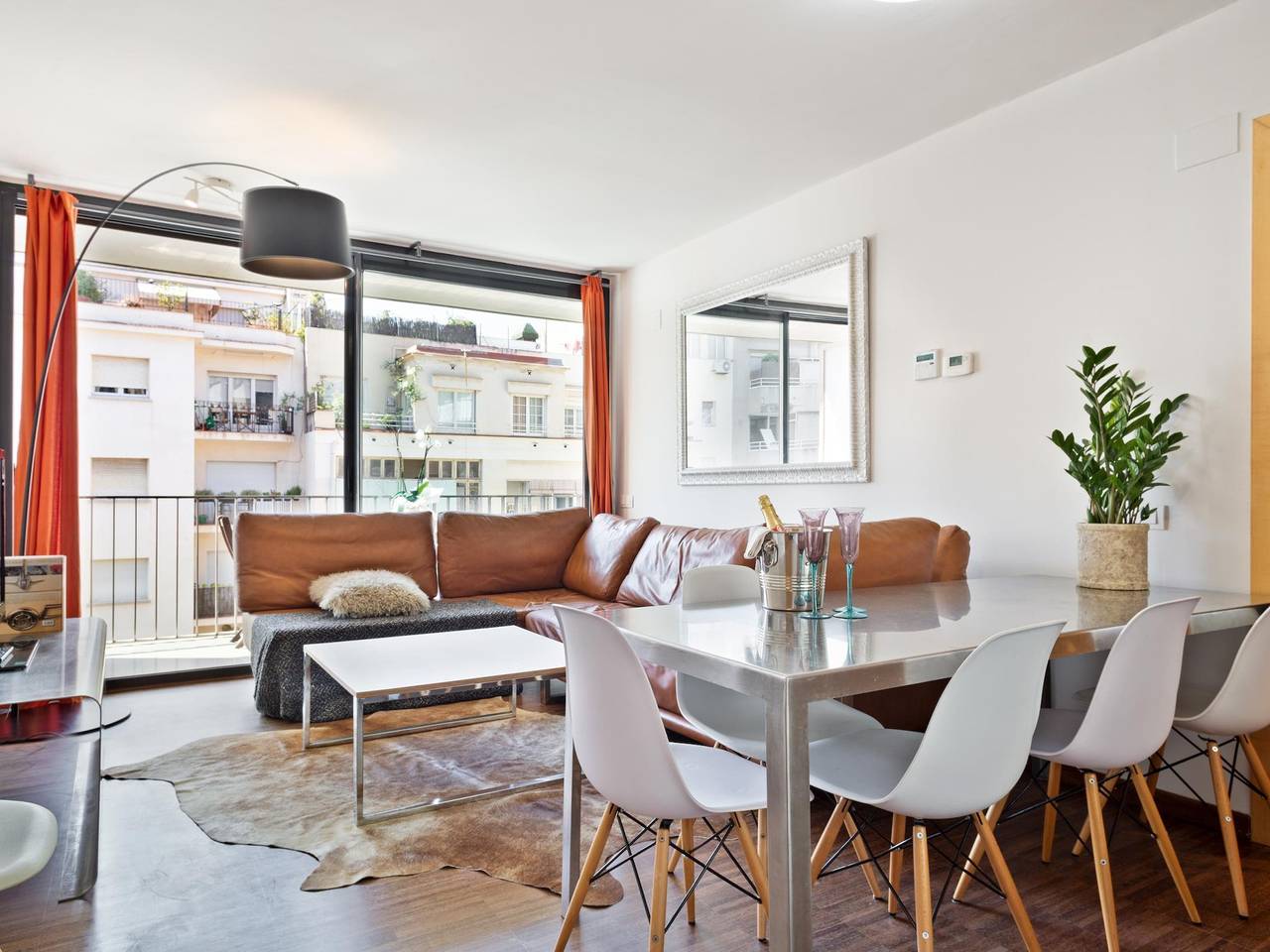 Ganze Ferienwohnung, Executive Wohnung met privé terras in Sarrià- Sant Gervasi in Barcelona Zentrum, Barcelona
