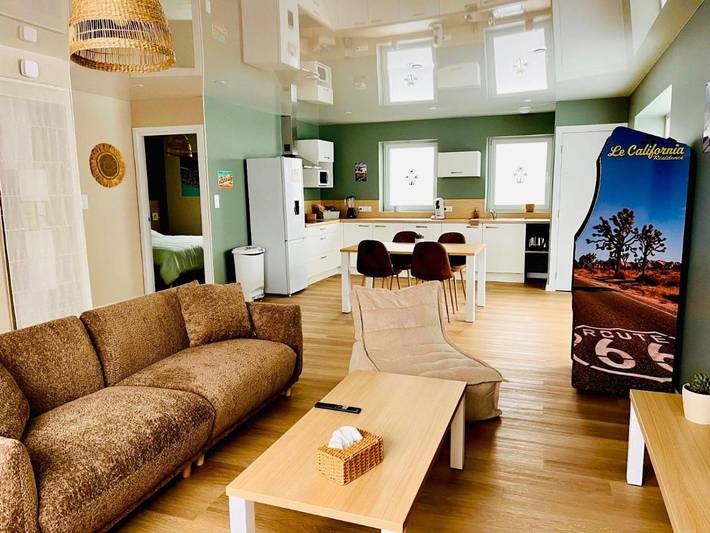 Appartement de vacances pour 4 personnes, avec piscine ainsi que vue et terrasse