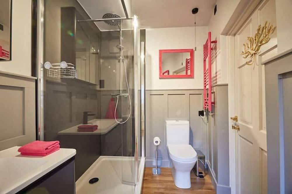 Ganze Wohnung, The Jungle Nook: Romantic Hideaway with Log Burner in Berwick-upon-Tweed, Northumberland