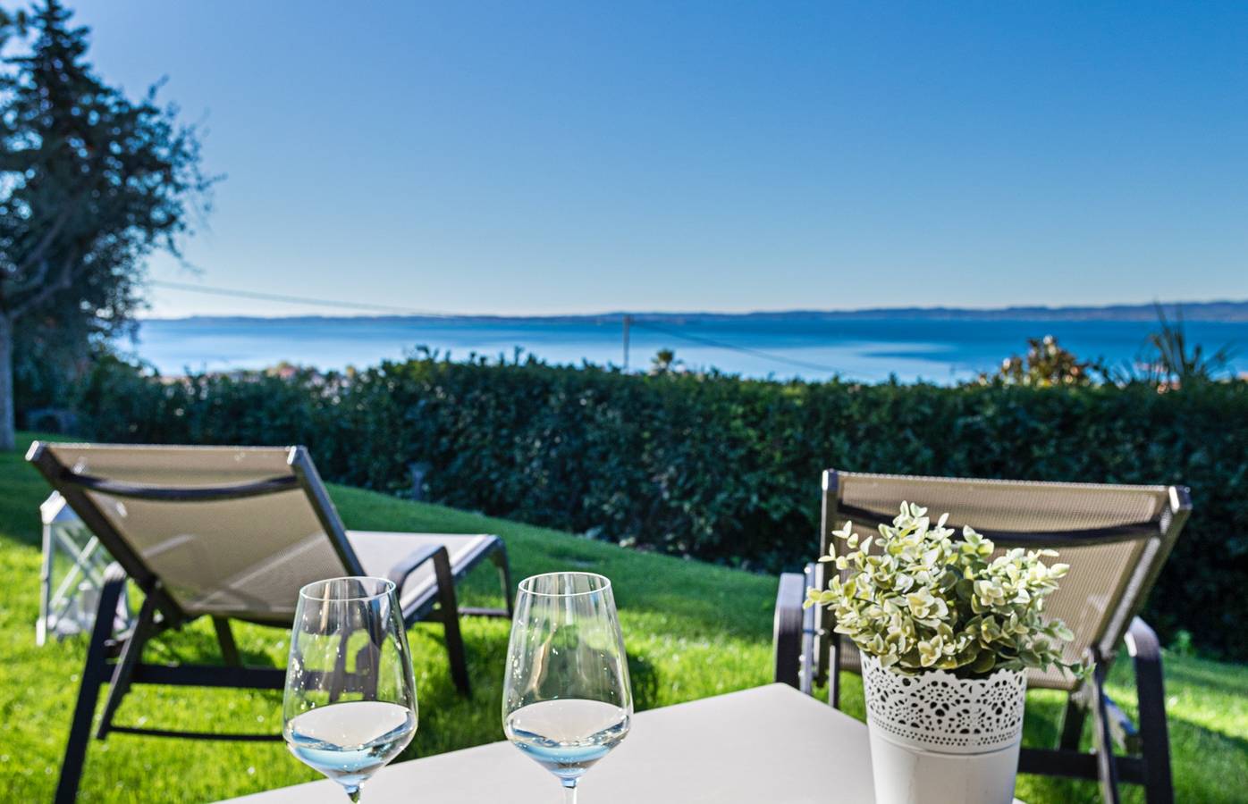 Regarda - Luxury "Villa Orizzonti" with private pool and breathtaking lake view in Bardolino, Montagnes autour du lac de Garde