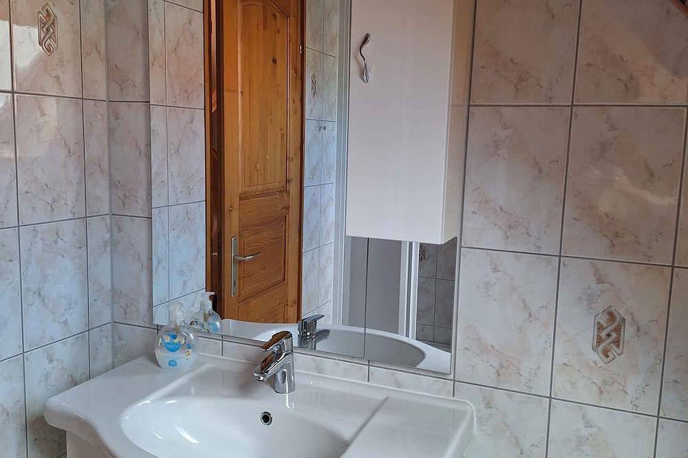 Ganze Wohnung, Ferienwohnung mit Gartenpavillon in Keszthely, Balaton Region
