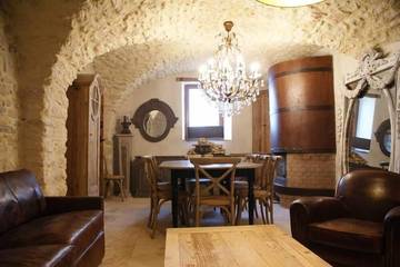 Maison De Vacances pour 9 Personnes dans Vallon-Pont-d'Arc, Gorges de l’Ardèche, Photo 4
