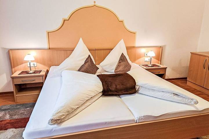 Ganze Wohnung, Ferienwohnung Rosa in Mayrhofen, Zillertaler Alpen