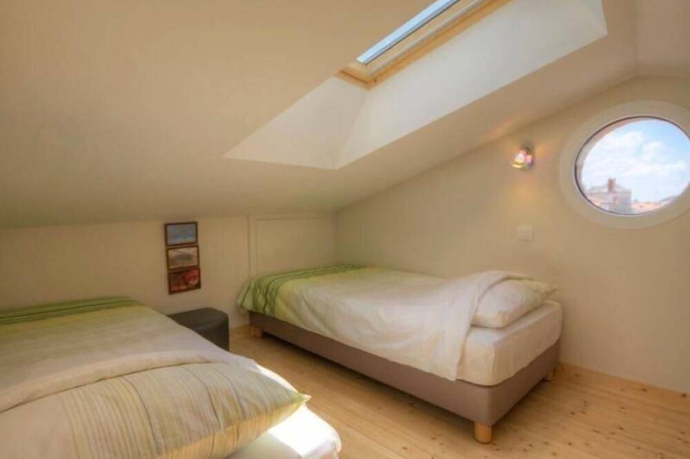 Gîte à proximité de la Loire avec Wi-Fi et équipement bébé in Divatte-sur-Loire, Région de Nantes