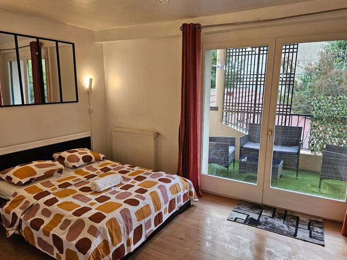 Chambre d’hôte pour 2 personnes, avec vue et balcon