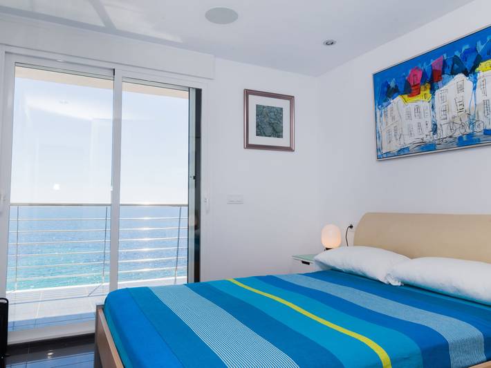 Gîte pour 4 personnes, avec terrasse ainsi que vue et jardin à Teulada - 4