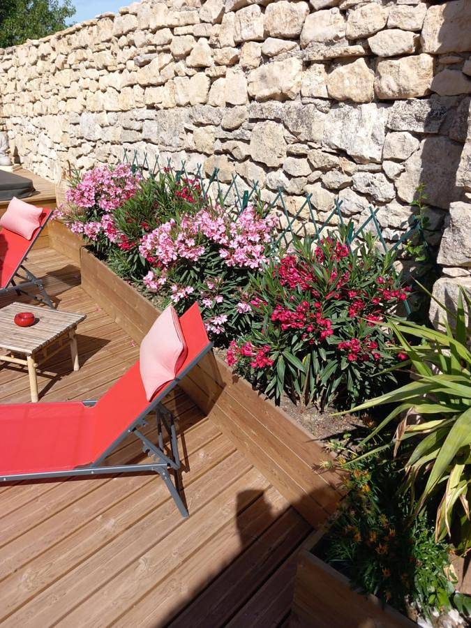 Location de vacances pour 2 personnes, avec Jacuzzi et Terrasse à Murs - 3