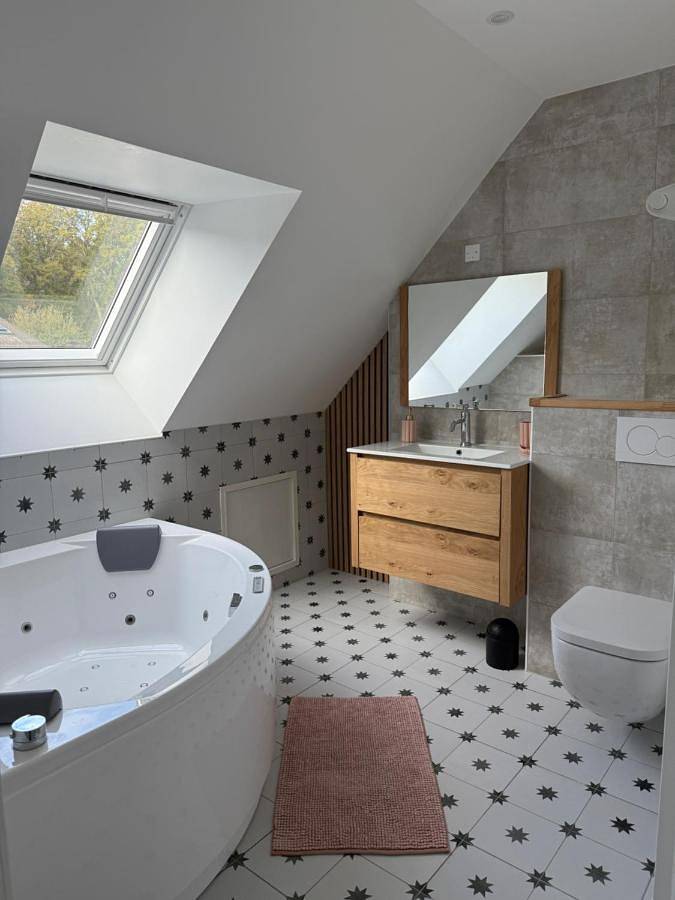 Ty Cocon - havre de paix avec jacuzzi in Rochefort-en-Terre, Région de Vannes