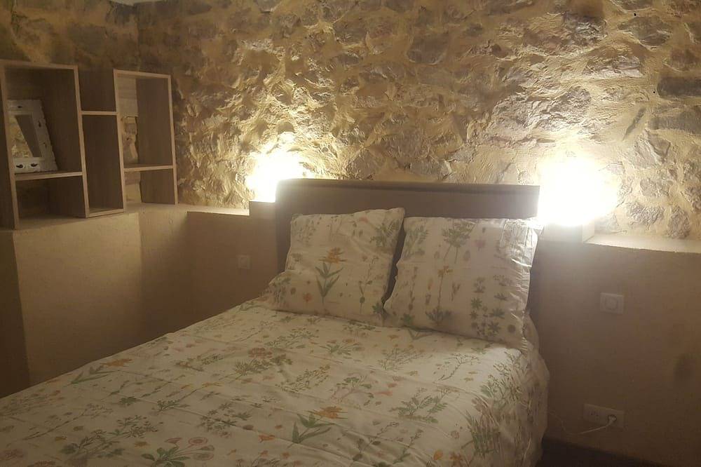 Appartement entier, Jolie T1 Neuf  Avec Terrasse Privative- Piscine Dans Un Cadre Exceptionnel in Marseille, Région de Marseille