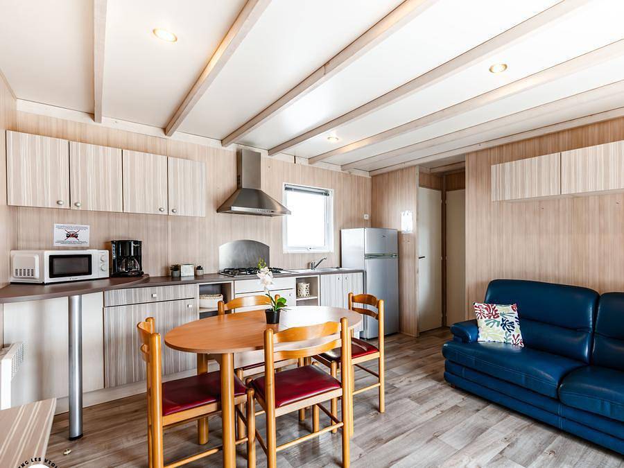 Camping Les Violettes  - Chalet 6 personnes - Chalet Albatros (3 chambres) 6 pers in L'Aiguillon-la-Presqu'île, Vendée