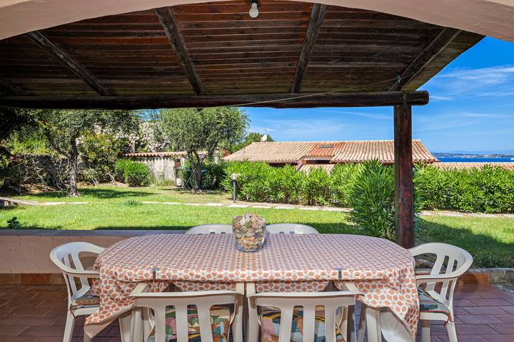 Casa vacanza per 5 persone, con Piscina per bambini a Arzachena