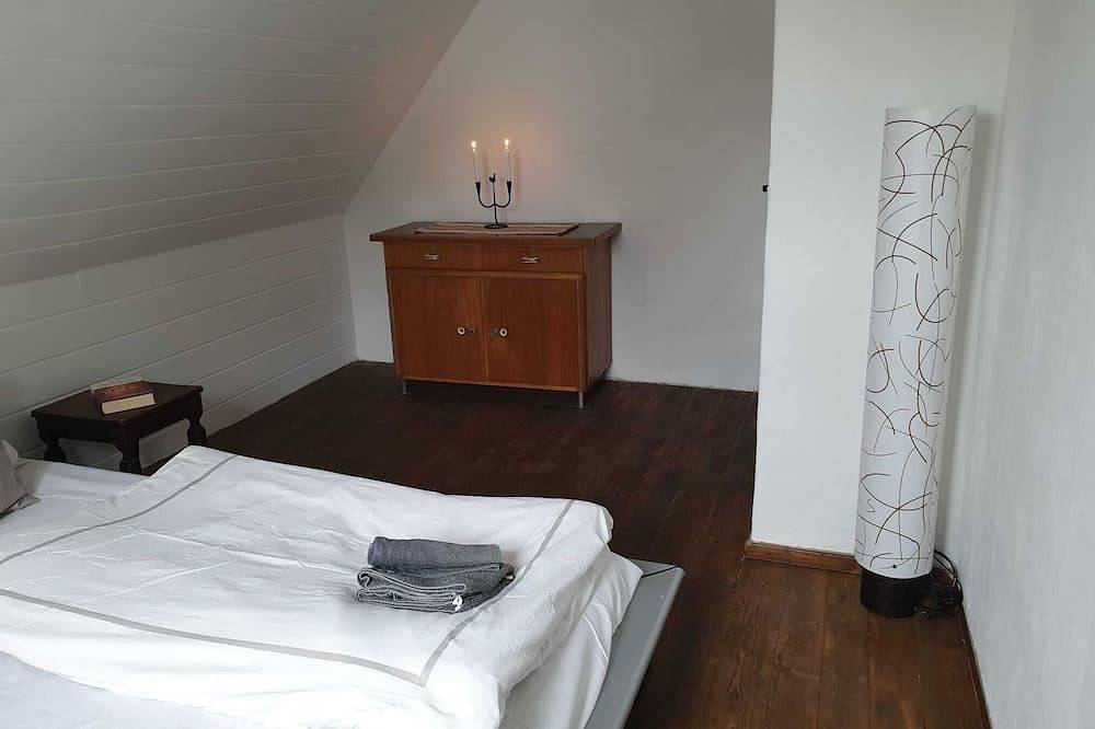 Gemütliche Wohnung mit Einem Großen Garten Direkt am Kuhsee, Augsburg in Augsburg, Bavarian Swabia