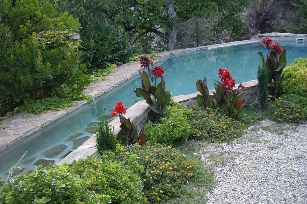 Casa (alquiler íntegro) La Casita  con piscina privada. in Torres (Jaén), Sierras Subbéticas