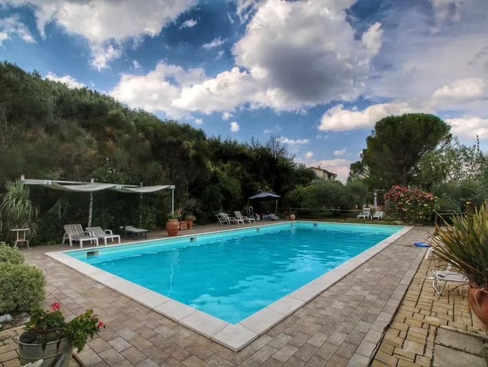 Casa vacanza per 3 persone, con giardino e terrazza nonché piscina - 1