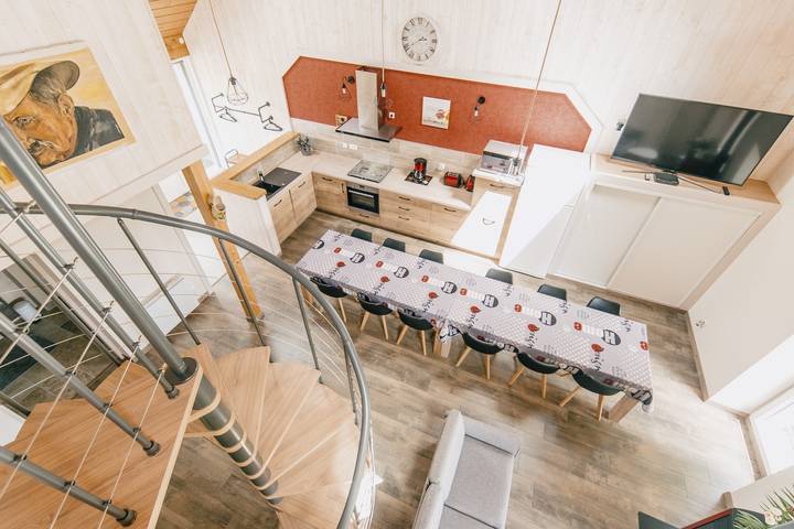 Gîte pour 10 personnes, avec jardin à Champs-sur-Tarentaine-Marchal - 2