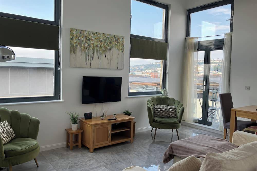 Entire apartment, Swansea, Marina View & Arena View, Nr City & 3 Mins to Beach in Swansea, Swansea region