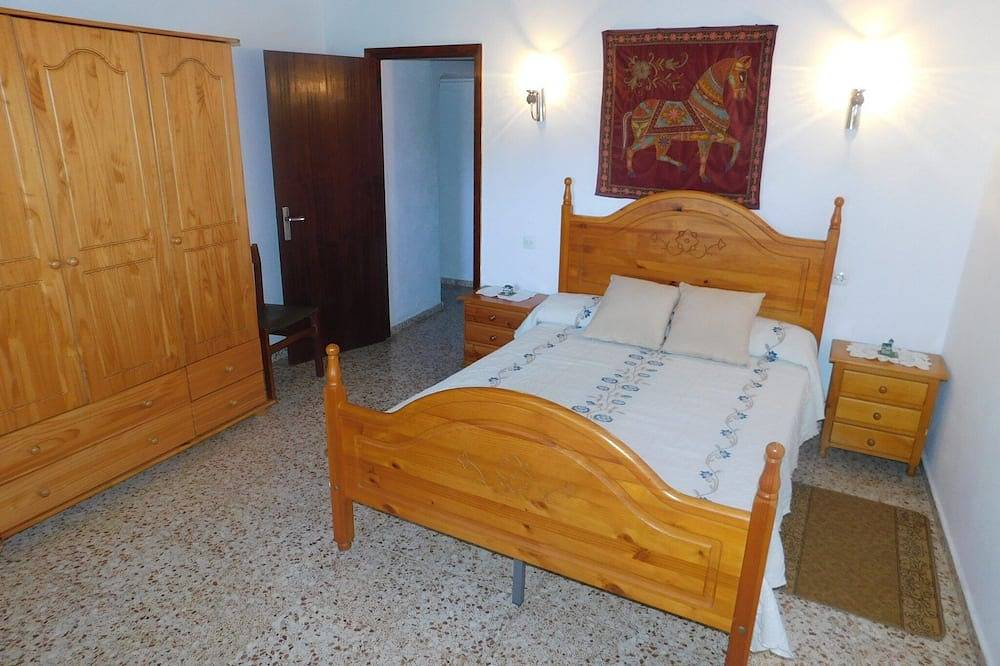 Villa en Ibiza cerca de Playa San Miquel in San Miguel de Balansat, San Juan Bautista
