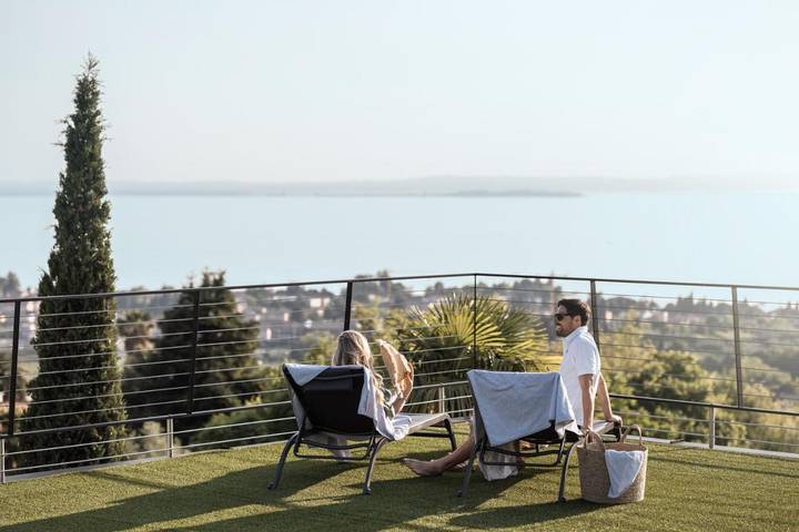 Villa für 8 Personen, mit Ausblick und Seeblick sowie Pool und Garten, mit Haustier am Gardasee - 2