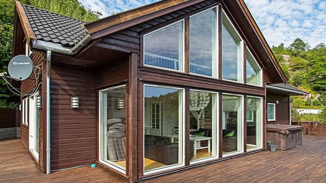 Feriehus for 11 personer in Lyngdal