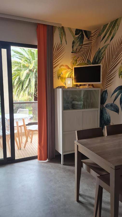 Appartement de vacances pour 4 personnes, avec vue ainsi que piscine et terrasse, animaux acceptés
