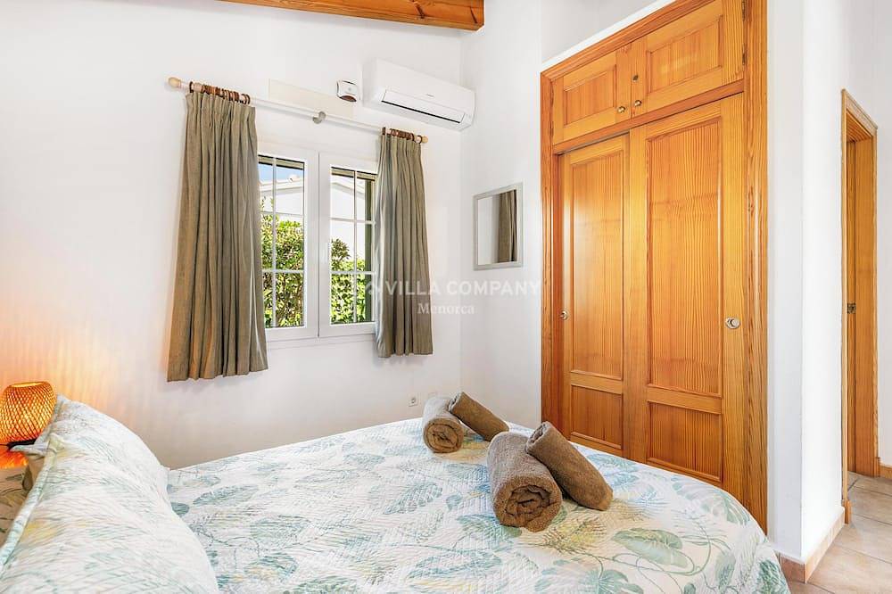 Beach Resort Villa with Private Pool and Air-conditioning in Cala en Porter, Alaior Municipality