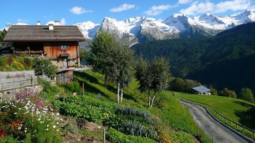 Gîte pour 12 personnes, avec jardin et balcon