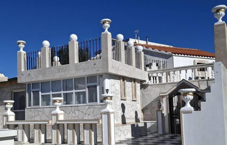 Maison d’hôte pour 2 personnes, avec vue ainsi que piscine et jardin dans Rhodes - 4