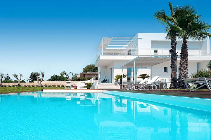 Villa per 10 persone, con piscina e terrazza a Marina di Modica