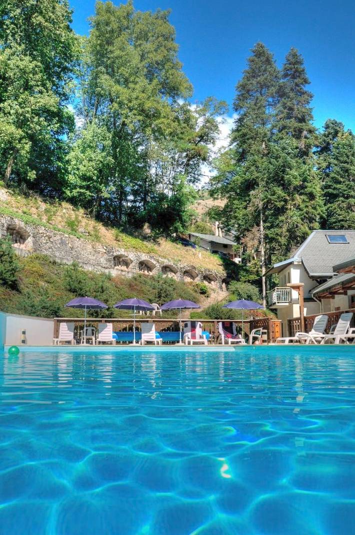 Hôtel pour 3 personnes, avec Terrasse et Jacuzzi ainsi que Piscine et Sauna