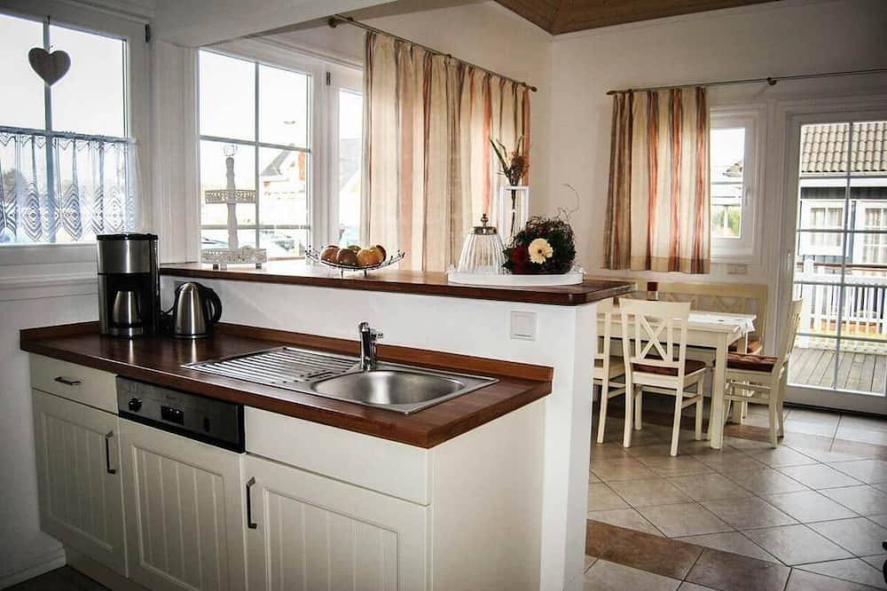 Fh „Kajüte“81m², 4 Pers. im Marinapark Scharmützelsee, Sauna, Whirlpool, Kamin in Lago Storkow, Wendisch Rietz