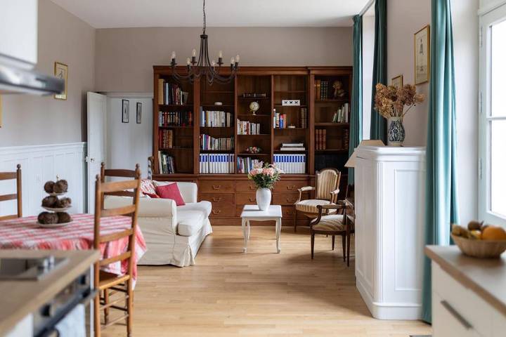 Gîte pour 2 personnes, avec Terrasse et Jardin ainsi que Piscine et Vue à Cerelles