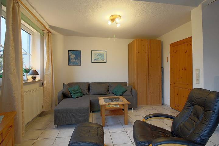 Ferienwohnung für 4 Personen, mit Terrasse und Garten in Dorum - 2