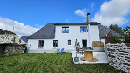Gîte pour 6 personnes à Salon-la-Tour