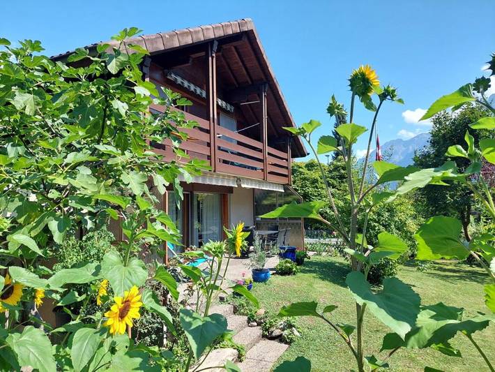 Chalet for 6 people, with Balcony and Terrace as well as Garden and View in Interlaken