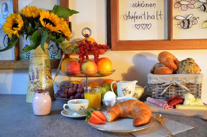 Ferienwohnung für 12 Personen, mit Whirlpool und Terrasse sowie Garten und Sauna